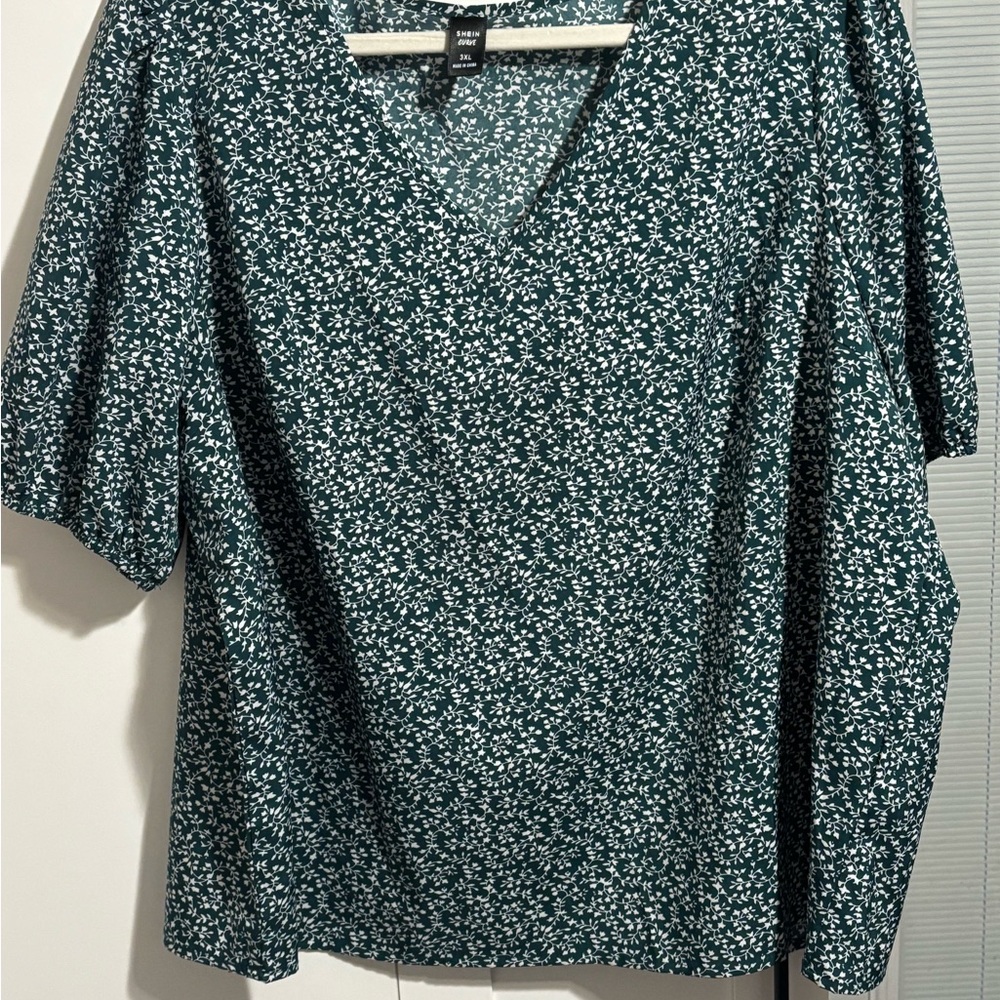 SHEIN Green Boxy Short Sleeve Blouse